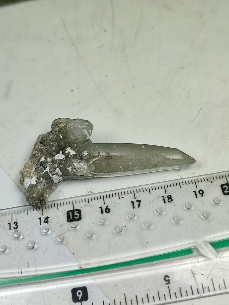 Lemurian Quartz Crystal With Unique Growth & Nice Terminations-Pak.