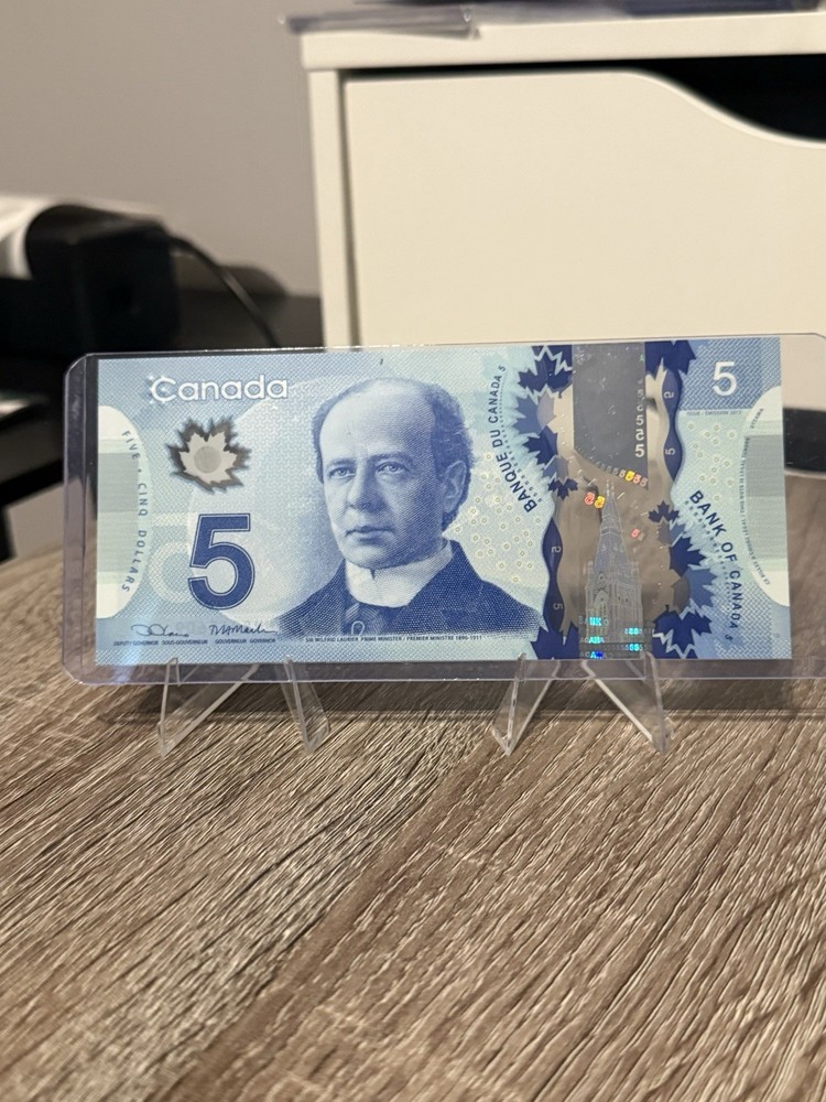 Canada $5 Polymer Banknote 2013 Uncirculated Uncertified Ungraded Polymer Notes