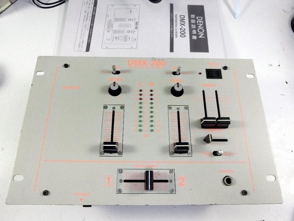 DENON DMX-200 DMX Lighting Controller Stage Light Control Professional Console