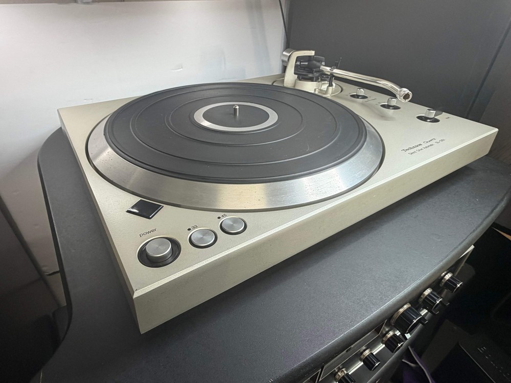 Technics SL-1301 - Quartz Locked [1977-1979]