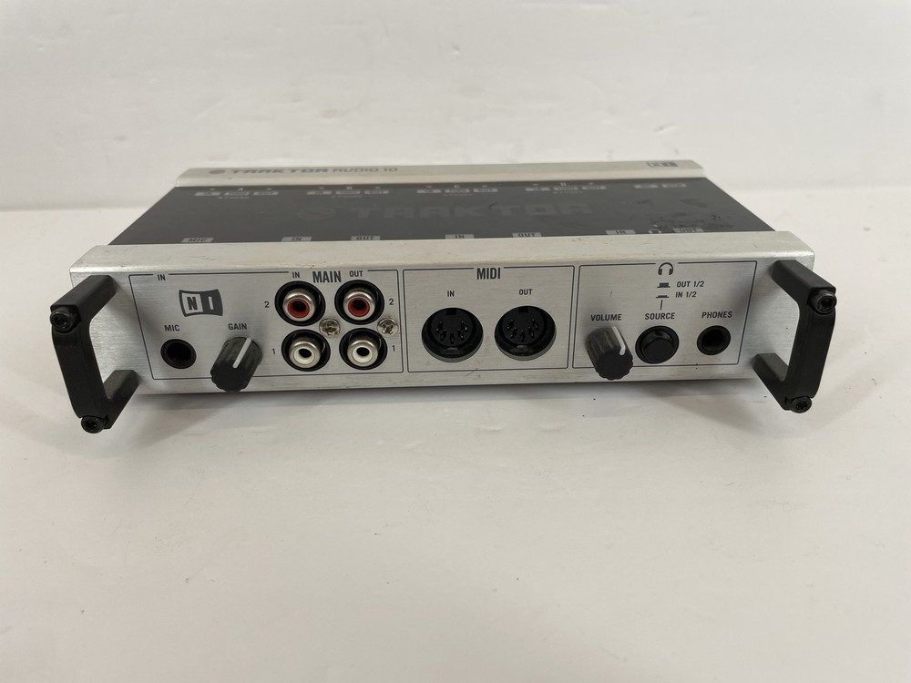 NO CORDS Native Instruments Traktor Audio 10 USB DJ Audio Interface 10-Channel