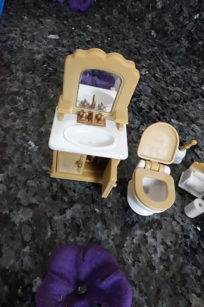 Calico Critters bathroom set