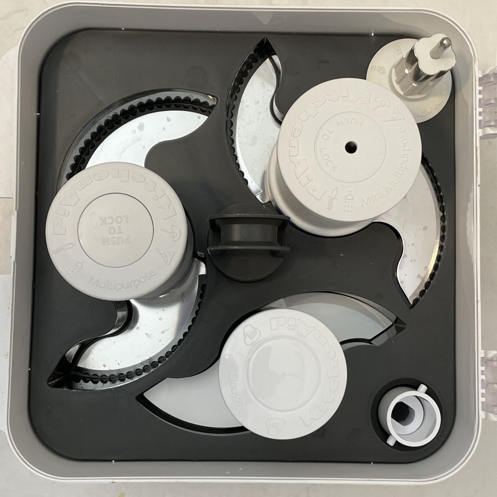 Pre-Owned/Used*KitchenAid 13-cup Food Processor Blades w/Storage Case