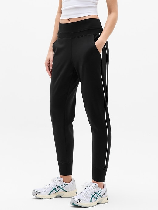 ATHLETA Venice High Rise Jogger - NEW