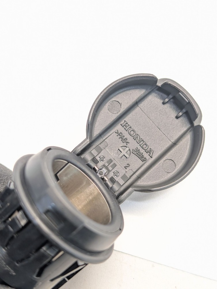 🔅2025 Acura ADX A-Spec DASH DASHBOARD POWER OUTLET SOCKET ASSEMBLY