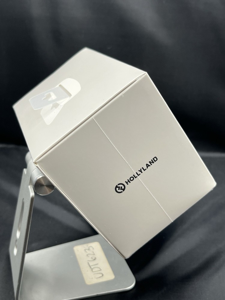 Hollyland Lark M2S Combo Wireless Lavalier Microphone for iPhone/Camera/Android