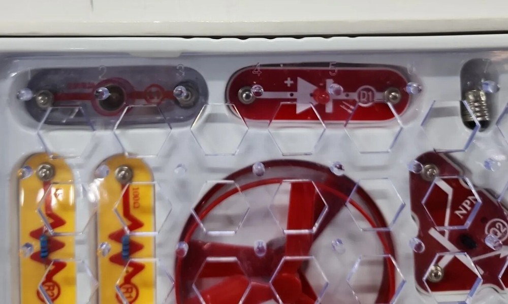 Electronic Snap Kit Electronics 101 -Build 100 Exciting Projects 28-286 Complete