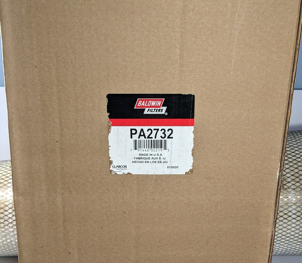 Genuine Baldwin Air Filter PA2732 Peterbilt Freightliner