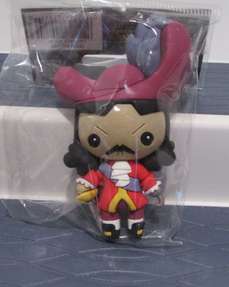 Disney Captain Hook 3D Magnet Villains Peter Pan NWT