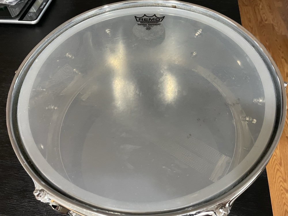 Pearl 13 X5 snare drum, Chrome.
