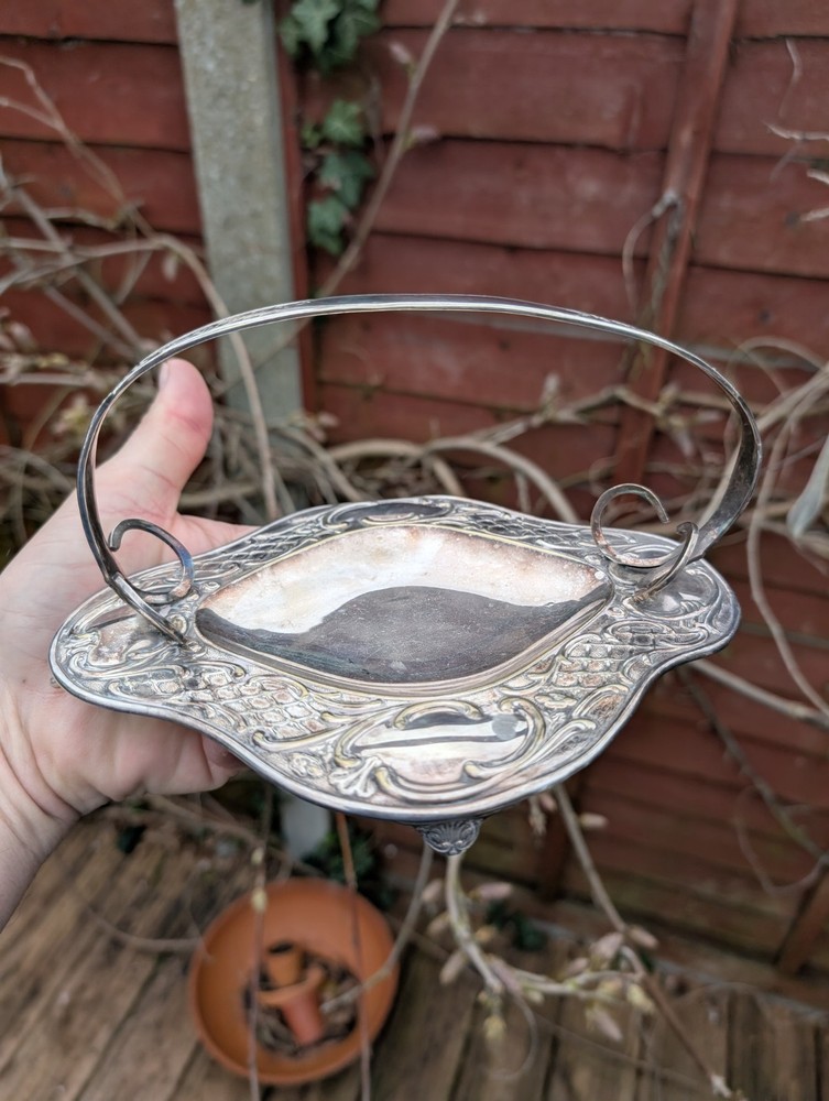 Beautiful Designed Silver Plate Antique Footed Bon Bon Dish