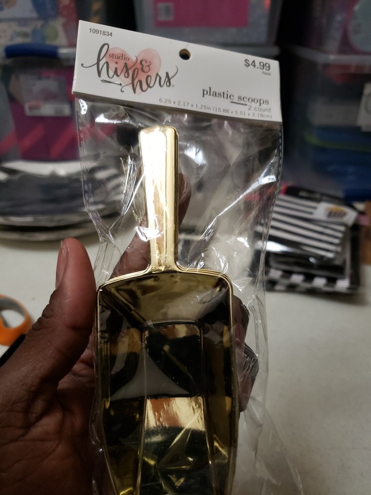 GOLD his & hers   bling plastic scoops 2ct PT1