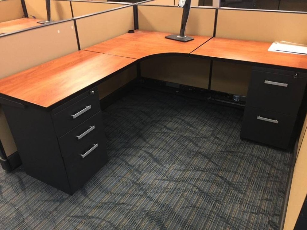 Friant System2 6x6 Used Cubicles