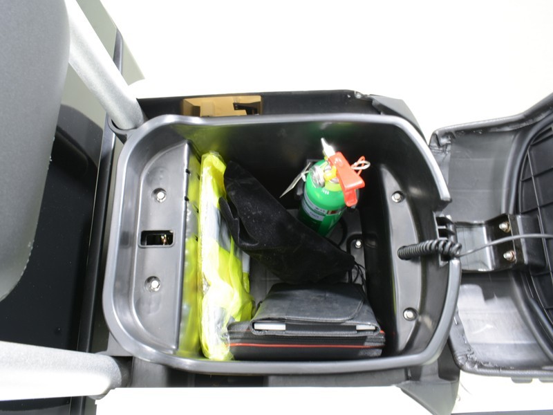 Electric Delivery Truck
