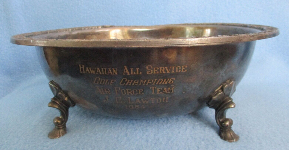 WM. ROGERS & SON VICTORIAN ROSE 4 FOOTED ROUND SILVERPLATE PRESENTATION BOWL