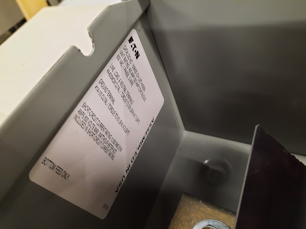 Eaton 1008435CH Meter Sockets