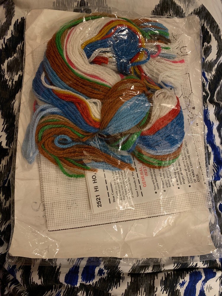 Creative Circle Needlepoint Hi Ho Reindeer Kit 2521 NEW SEALED