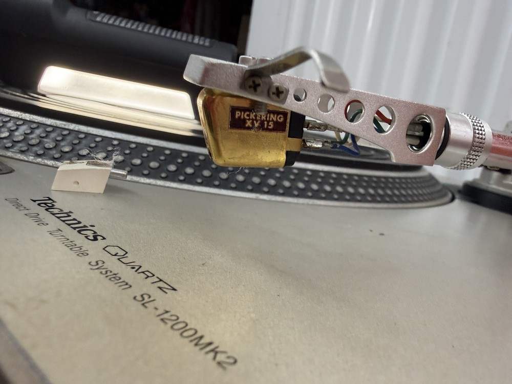 Technics SL-1200MK2 Direct Drive Turntable System, Silver