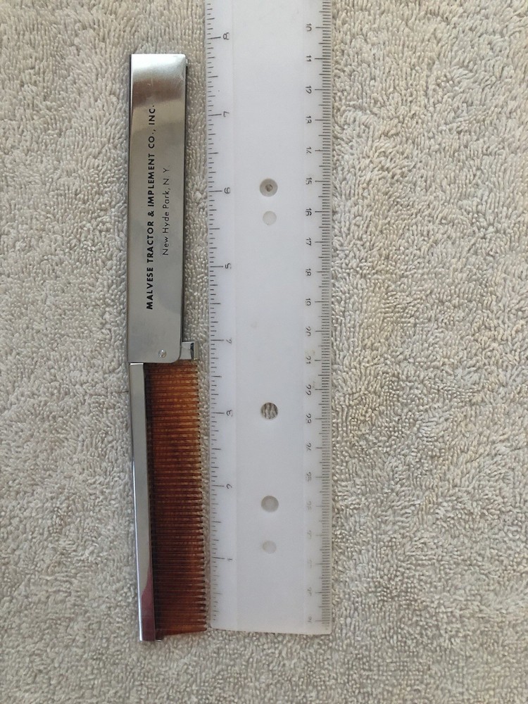 Vintage Malvese Tractor & Implement, New Hyde Park foldable comb w case/NICE