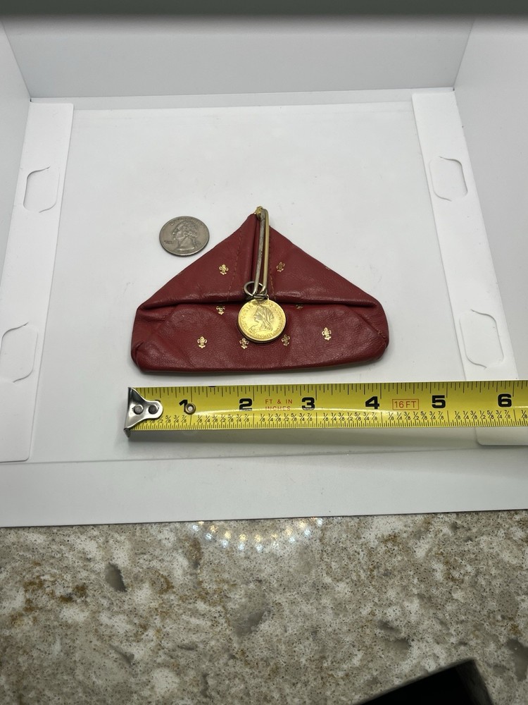 Red w Fleur De Lis Pattern gold tone Change Purse triangle folding vintage