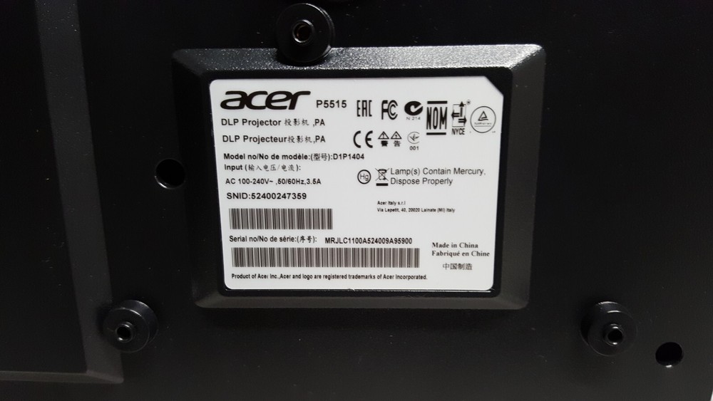 Acer D1P1404 Projector w/Bag Hdmi & Cables