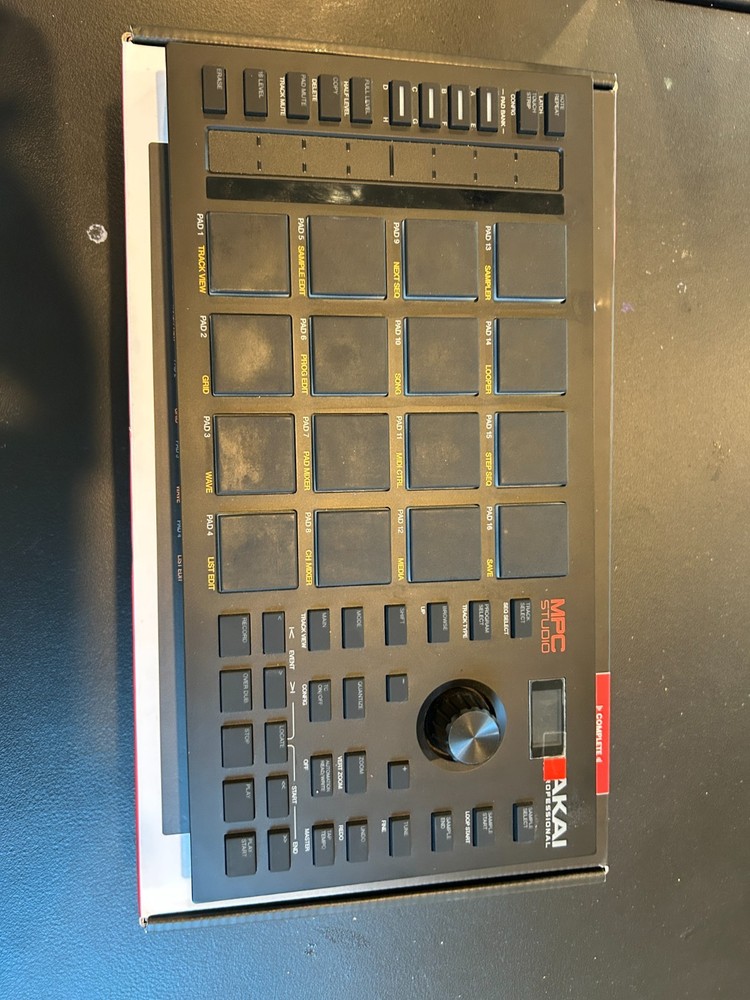 Akai Professional MPC Studio Controller + MPC Software – Great Condition, Light