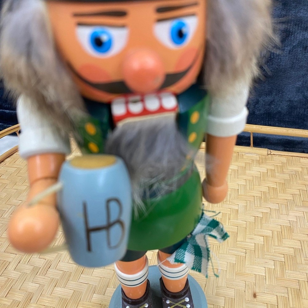 Nutcracker ERZGEBIRGE Beer Drinker Volkskunst Nutcracker 10.5" St Patrick’s Day