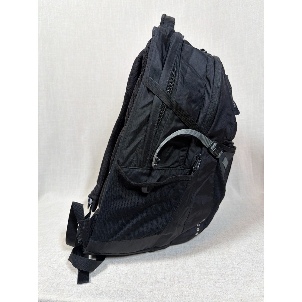 The North Face Recon Backpack - Black - Pre-Owned