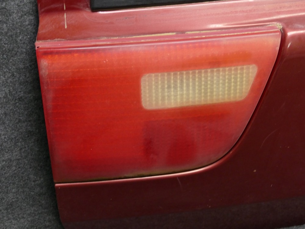 2000-2006 BMW X5 Lower Tailgate Section Fold Down 362 Siena Red Metallic 72777