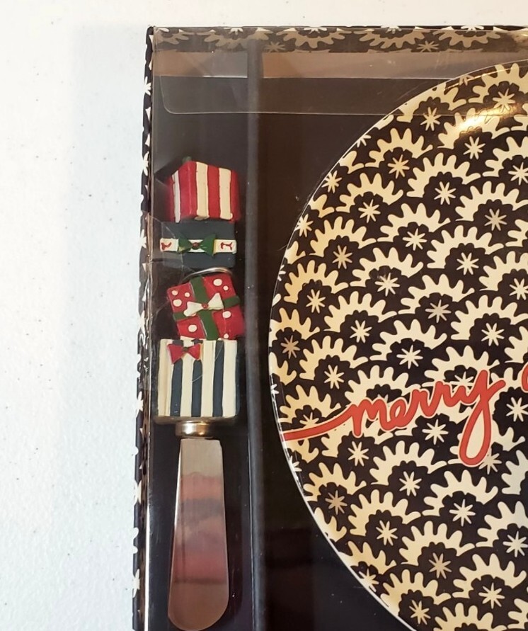 New Vera Bradley Merry & Bright Plate & Spreader Set