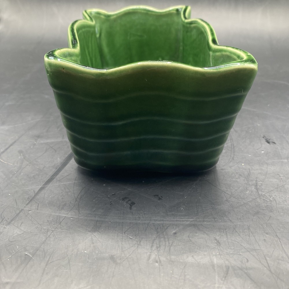 McCoy USA Green Ruffled Edge Striped Rectangular Pottery Planter Vase