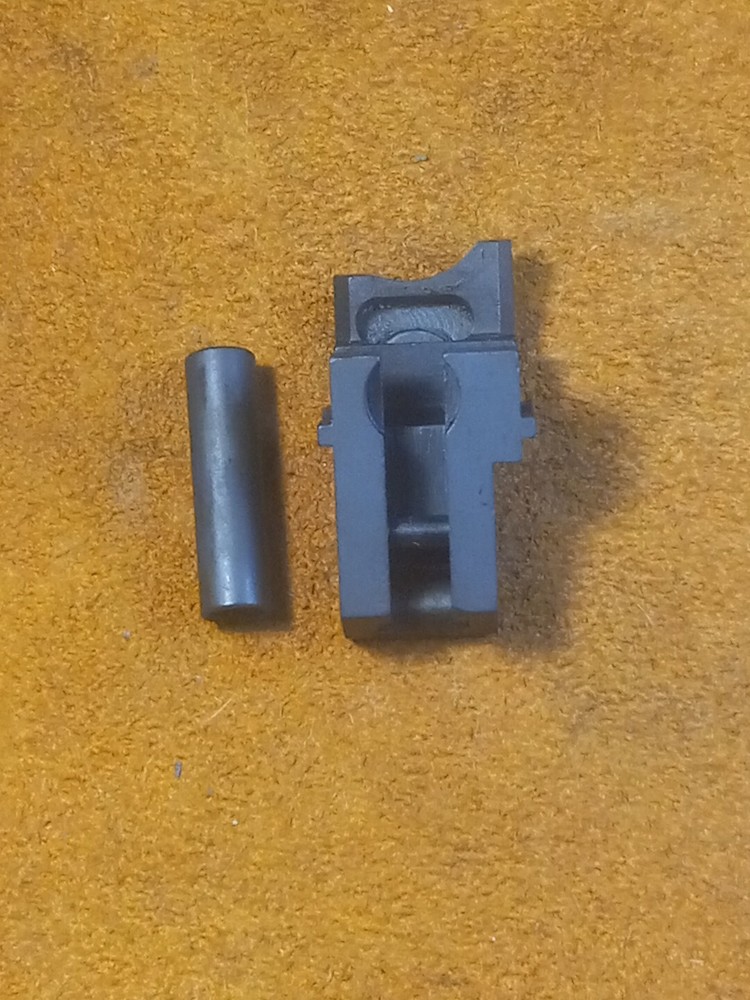 BM59 BM59E Front Magazine Catch