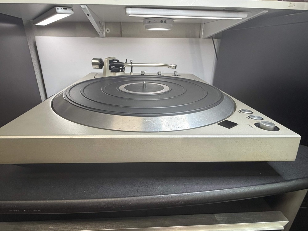 Technics SL-1301 Quartz Turntable – Serviced (DeoxIT), Fully Auto, Tested, Clean