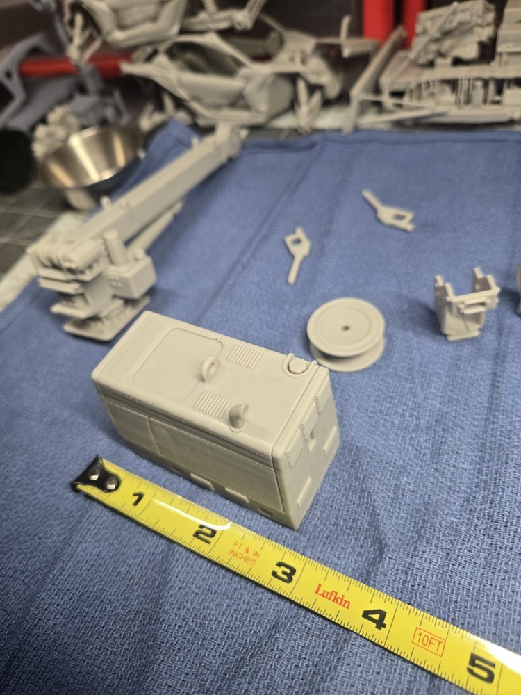 1-16 Scale Resin Printed Mechanic Craine Set
