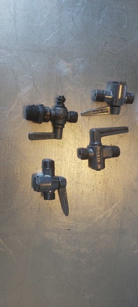 OLD COMPRESSOR BLOW GUN BINKS BULLOWS & DeVILBISS VALVES TAPS SPRAY GUNS