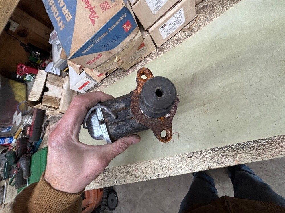 RAYBESTOS MC36456 MASTER CYLINDER ""READ THE LISTING" 9W.