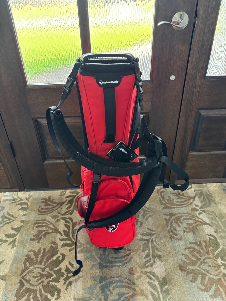 NEW WITH TAGS TAYLORMADE FLEXTECH STAND BAG - RED *