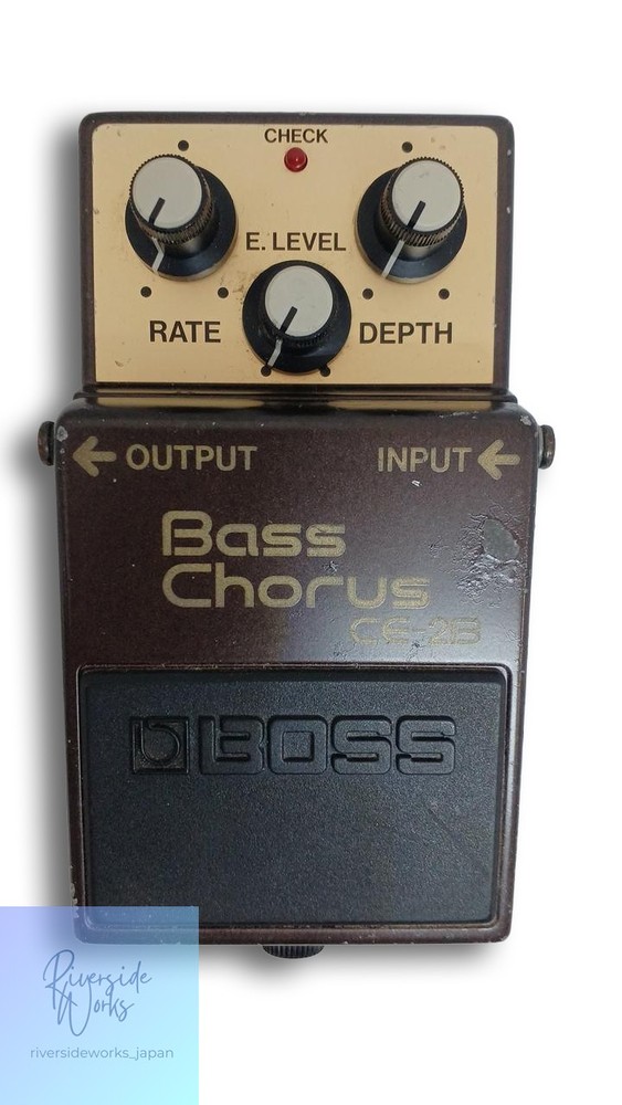 BOSS CE-2B Chorus Effects Pedal