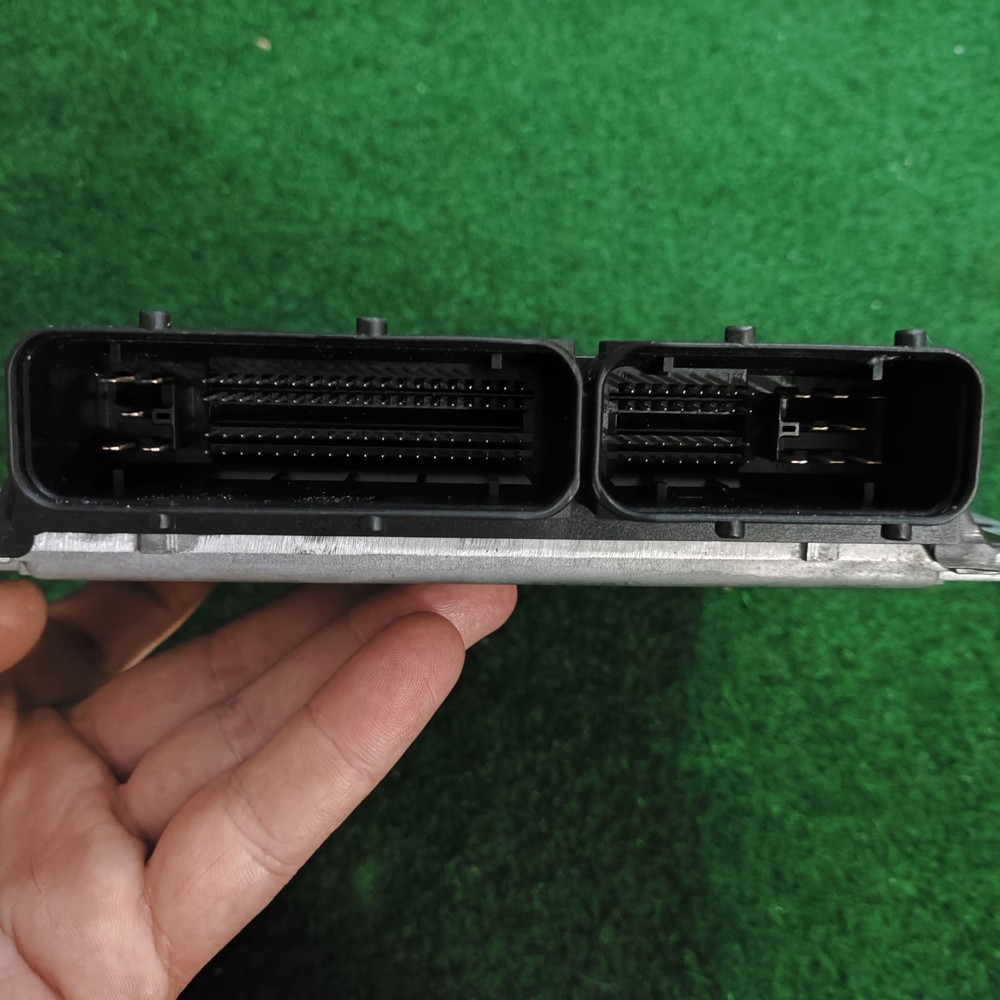 ECM ECU 03-04 Infiniti G35 Engine Control Module Computer Unit MEC31-980 B1 OEM