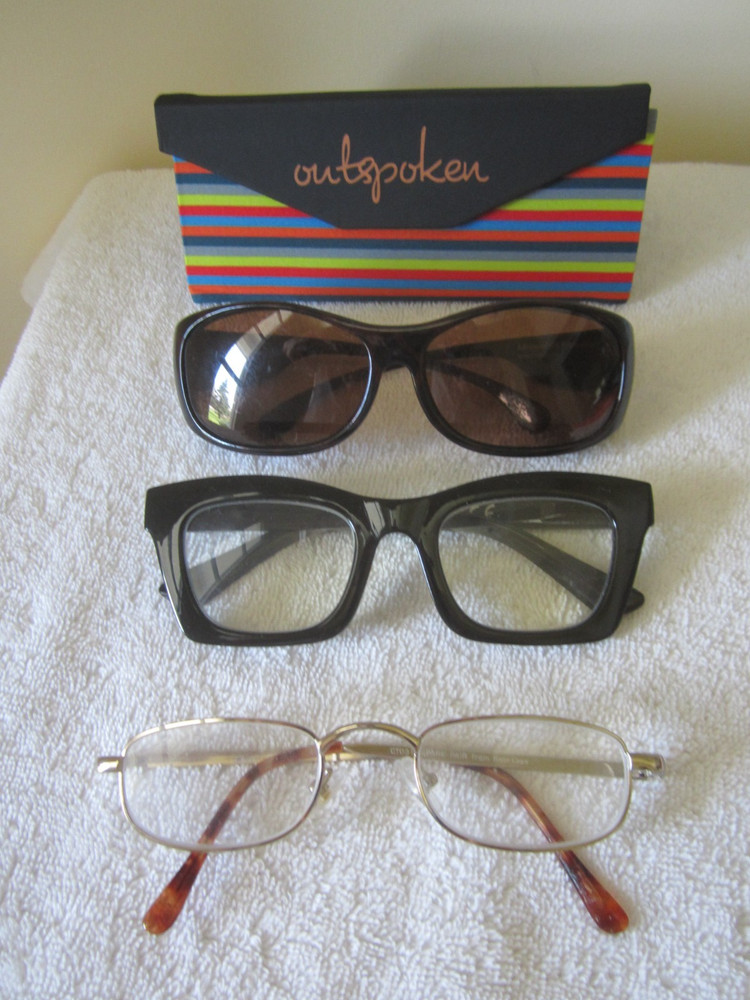 OUTSPOKEN Eyeglasses Case W Magnetic Closure