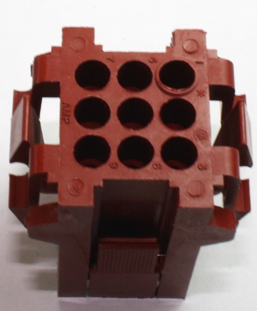 (4 ea.) AMP 207440-1 Rectagular Connector