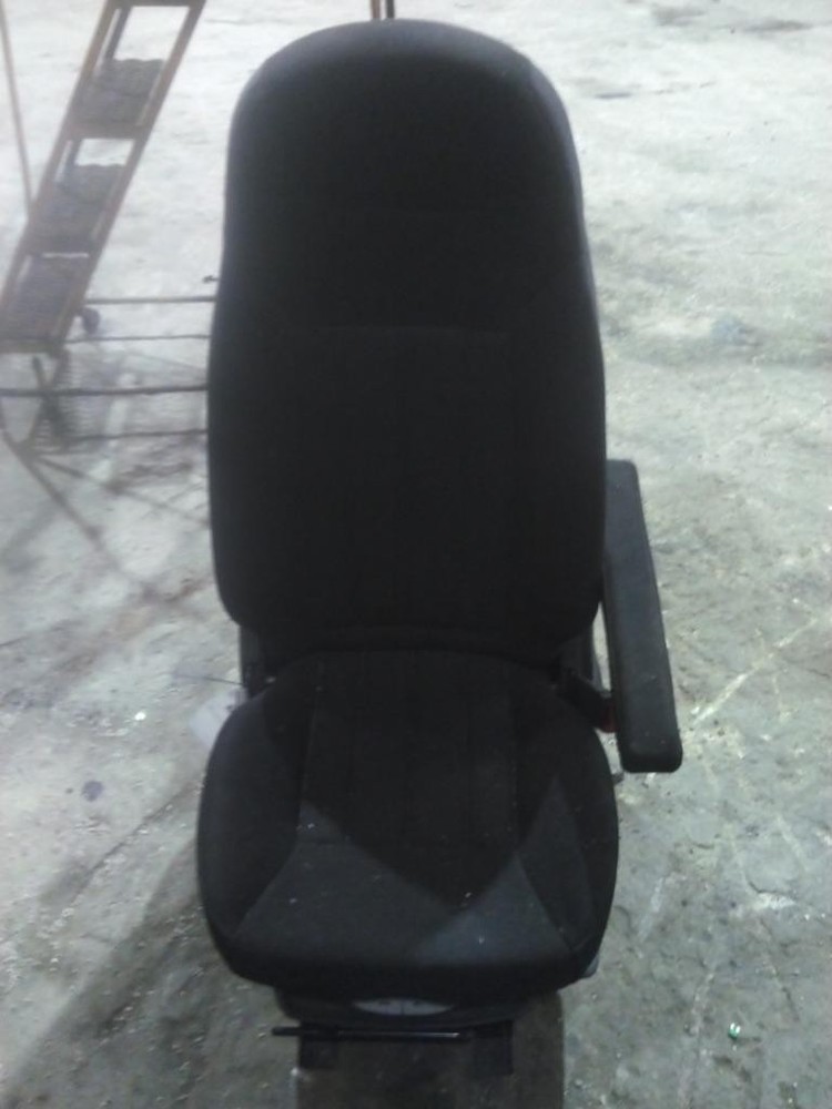 Replaces 2020 PETERBILT 579 FRONT SEAT , OH