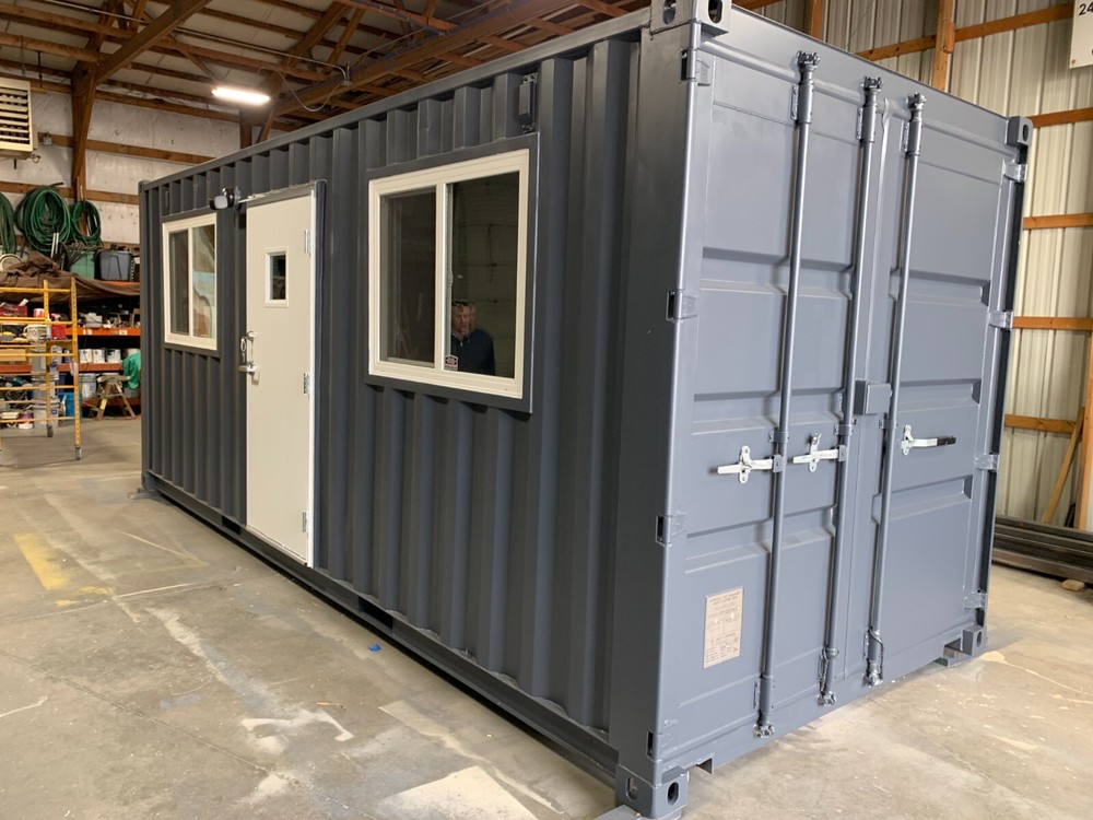 20' OFFICE SHIPPING CONTAINER
