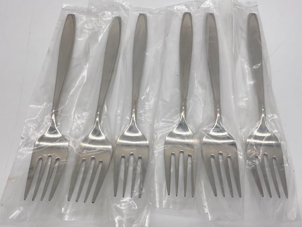 DeVille 18-8 Stainless Japan Caesar Pattern 28 Pieces Flatware Incomplete Set