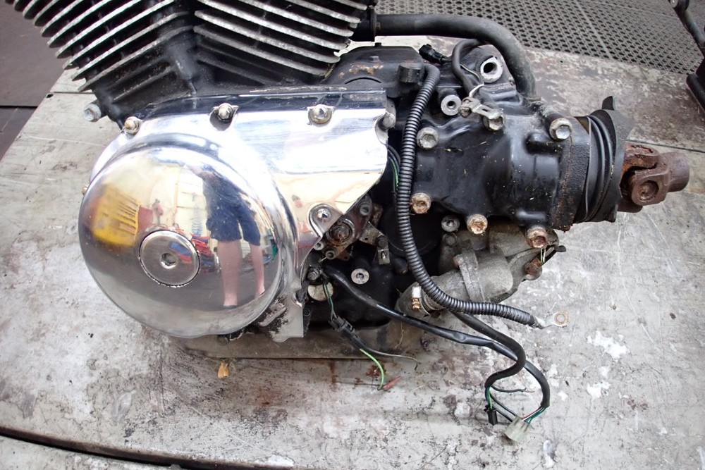2003 SUZUKI VL800Z ENGINE W/ STARTER 170 175 COMPRESSION UNKNOWN MILES