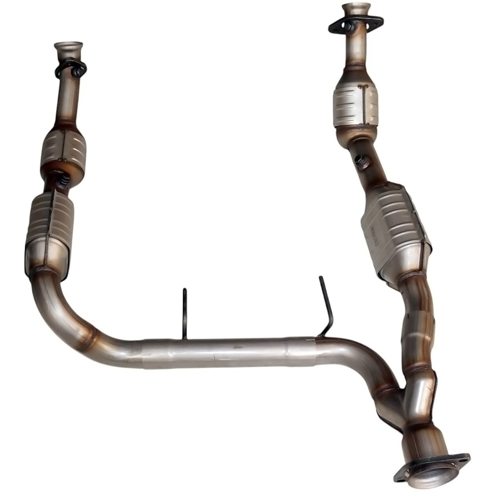 Front Left & Right Catalytic Converter Set For 2003-2004 Ford Expedition 5.4L