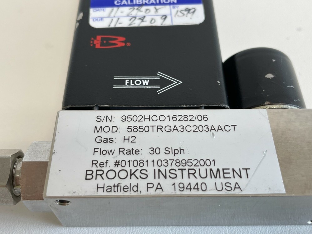 U2: Brooks 5850TR Mass Flow Controller 5850 TR Series