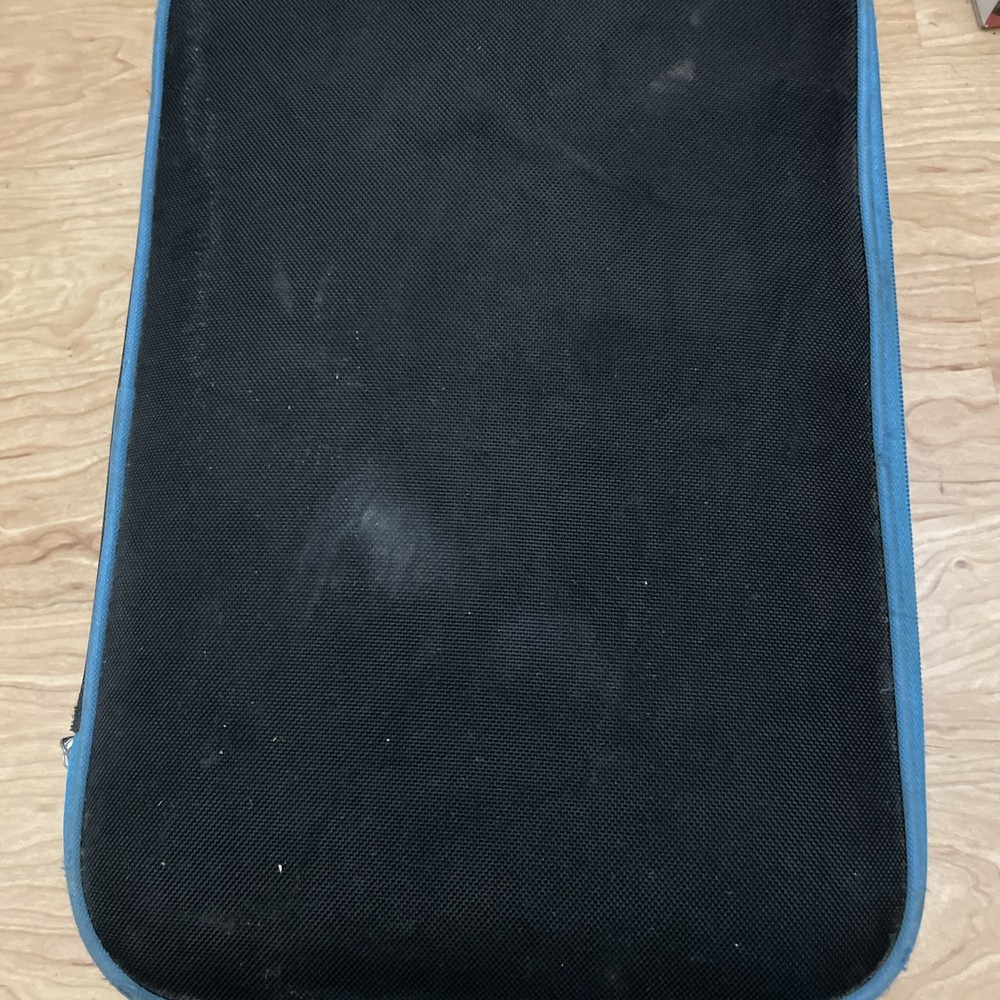 Flashpoint RL-600B Light With Carrying Case NO charger