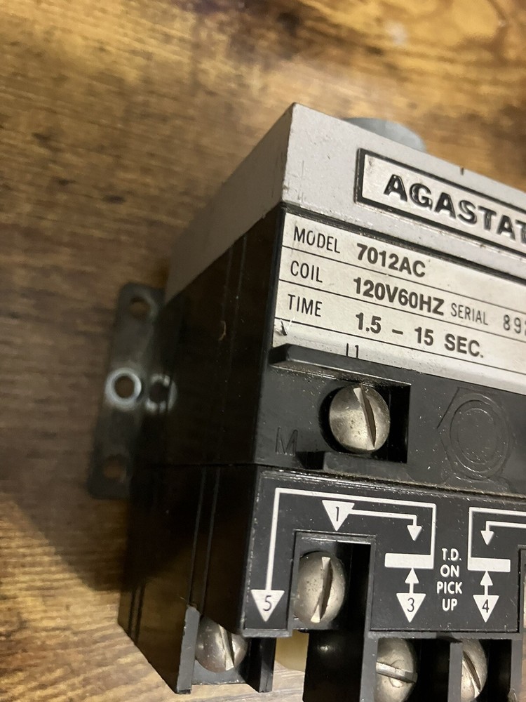 Agastat 7012AC Electropneumatic Time Delay
