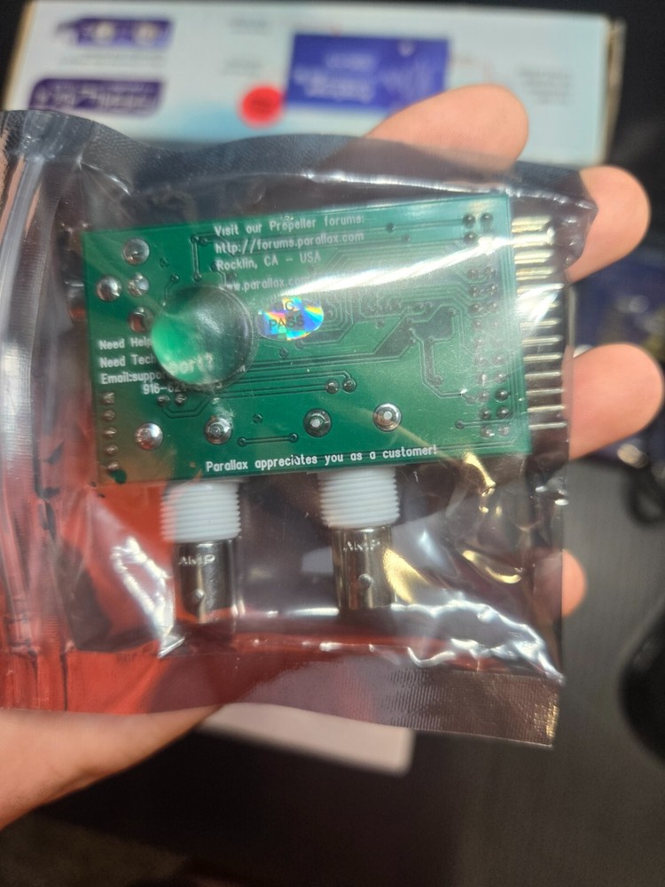 Parallax USB Oscilloscope #32220 **LOT A** (PC)